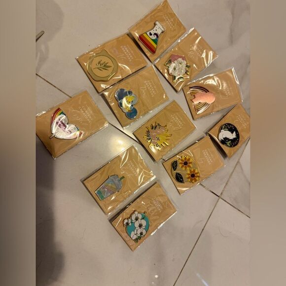 Archer and Olive bundle Enamel Pin Set #12 - Picture 3 of 6